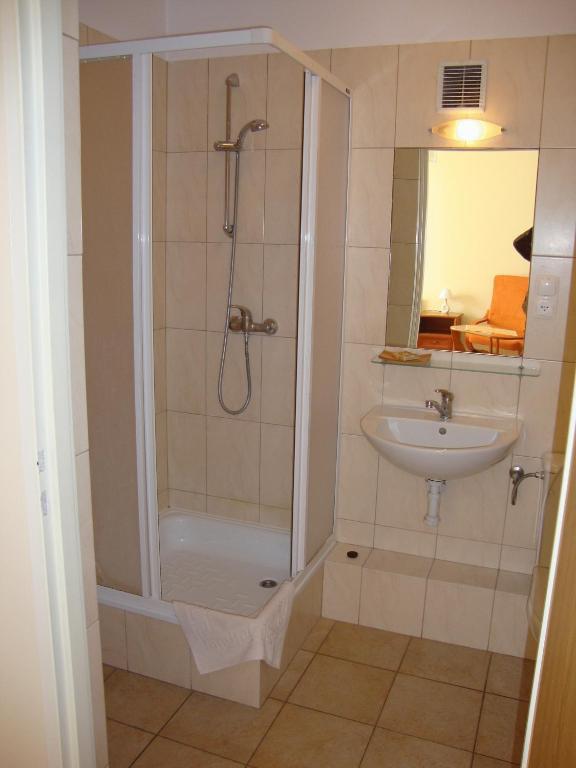 Apartamenty & Restauracja Janus Ełk Buitenkant foto